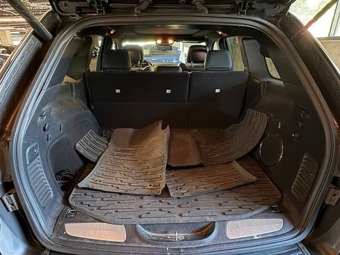 Used 2014 Jeep Grand Cherokee Summit AWD/4WD image 29