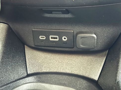 Used 2021 Chevrolet Malibu RS image 25