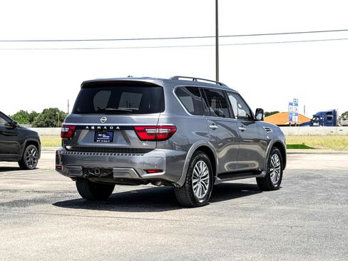 Used 2021 Nissan Armada SL w/ Captain's Chairs Package RWD image 9