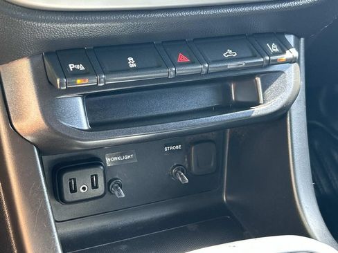 Used 2021 Chevrolet Colorado LT w/ Fleet Safety Package RWD image 31