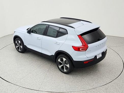 New 2026 Volvo XC40 B5 Plus w/ Climate Package AWD/4WD image 36