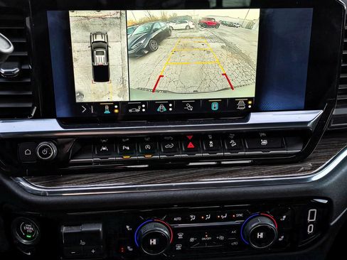 Used 2023 Chevrolet Silverado 1500 LT w/ Z71 Off-Road Package image 17