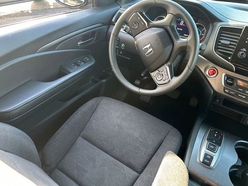 Used 2022 Honda Pilot Sport image 23