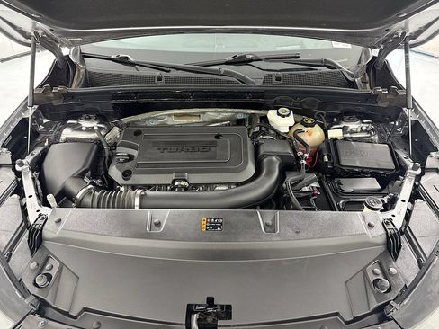 Used 2022 Buick Envision Essence w/ Technology Package I FWD image 29