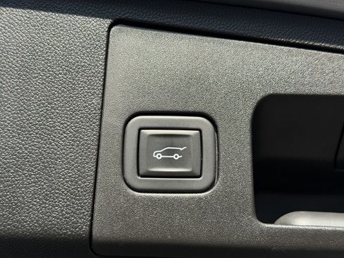 Certified 2024 Cadillac XT4 Sport w/ Cold Weather Package image 11