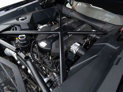 Used 2017 Lamborghini Aventador LP 700-4 image 34