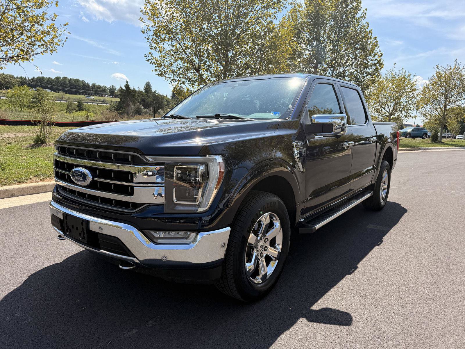Used 2022 Ford F150 Lariat w/ Equipment Group 502A High AWD/4WD image 2