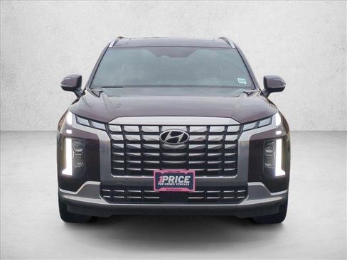 Used 2024 Hyundai Palisade Calligraphy image 2