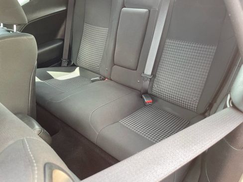 Used 2019 Dodge Challenger GT w/ Driver Convenience Group image 6