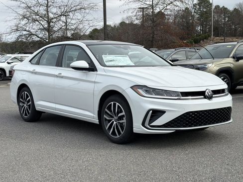 New 2026 Volkswagen Jetta SE FWD image 7