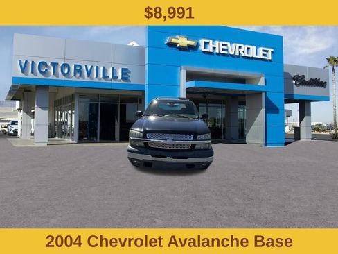 Used 2004 Chevrolet Avalanche 2WD image 2