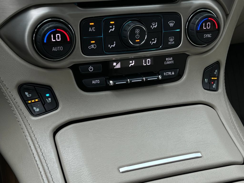 Used 2020 GMC Yukon Denali w/ Denali Ultimate Package RWD image 48