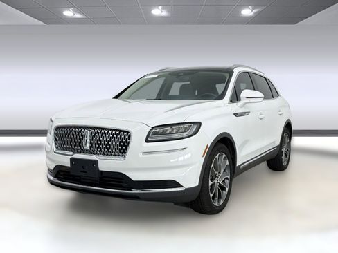 Used 2021 Lincoln Nautilus Reserve w/ Cargo Utility Package image 1