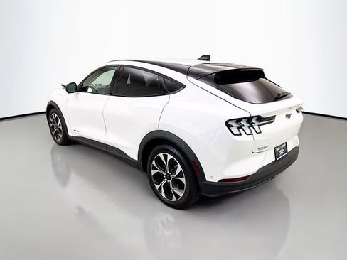 Used 2024 Ford Mustang Mach-E Select image 5