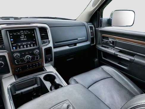 Used 2016 RAM 2500 Laramie AWD/4WD image 25