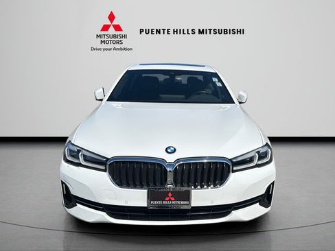 Used 2022 BMW 530i w/ Convenience Package RWD image 2