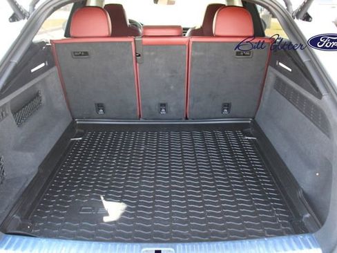 Used 2023 Audi SQ8 Prestige image 10