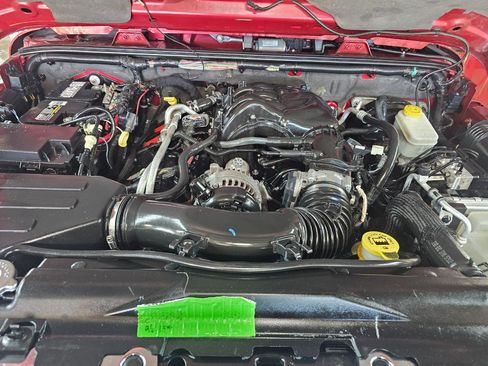 Used 2012 Jeep Wrangler Unlimited Rubicon w/ Connectivity Group image 40