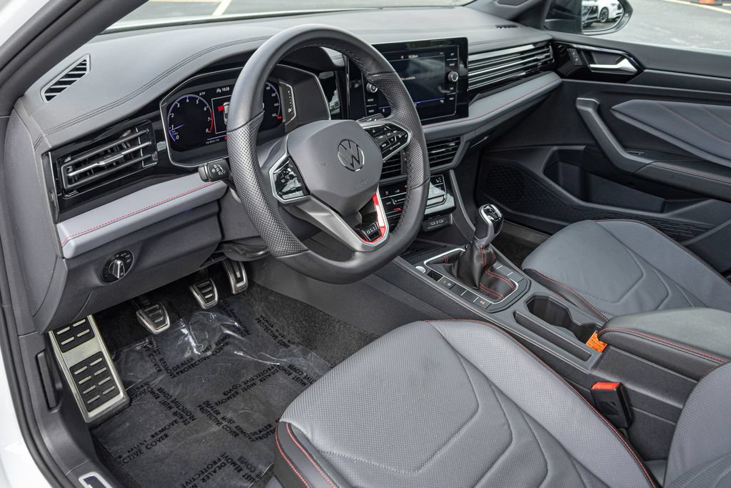 Certified 2025 Volkswagen Jetta GLI Autobahn FWD image 14
