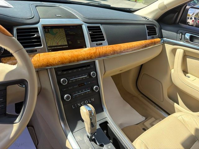 Used 2009 Lincoln MKS AWD image 22