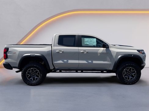 New 2026 Chevrolet Colorado ZR2 w/ Technology Package AWD/4WD image 2