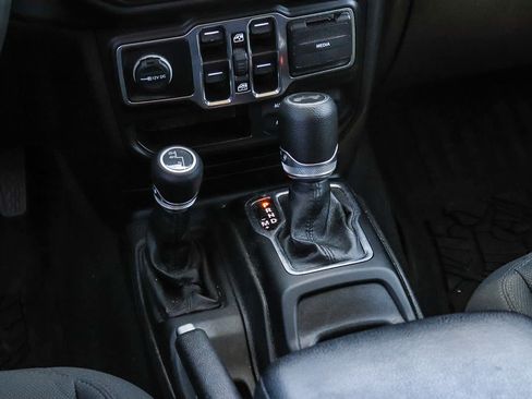 Used 2021 Jeep Wrangler Unlimited Sport AWD/4WD image 21