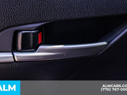 Used 2025 Toyota Camry SE image 53
