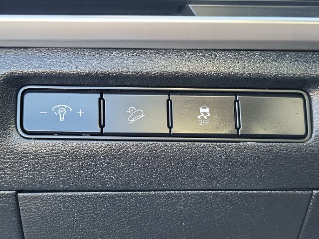 Used 2023 Kia Telluride LX FWD image 19