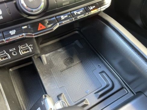 Used 2022 Dodge Durango GT image 38