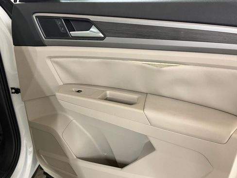 Used 2021 Volkswagen Atlas SEL FWD image 47