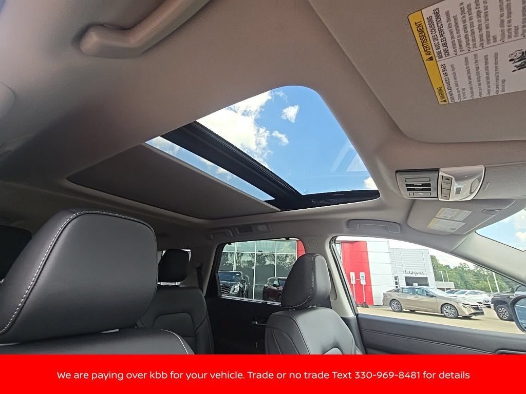 New 2026 Nissan Pathfinder SL w/ SL Premium Package AWD/4WD image 24