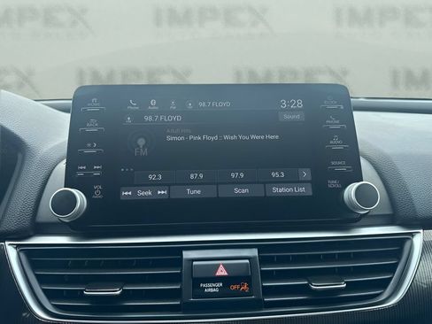 Used 2020 Honda Accord Sport image 9