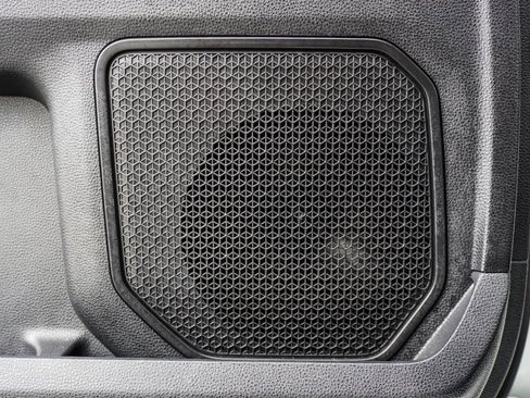 Used 2022 Toyota Tundra SR5 image 9