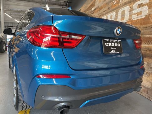 Used 2017 BMW X4 M40i image 18