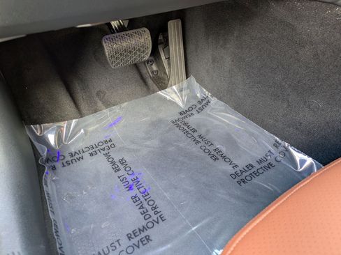 New 2025 Mercedes-Benz C 300 4MATIC Sedan image 17