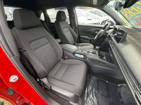Used 2026 Honda HR-V Sport image 9