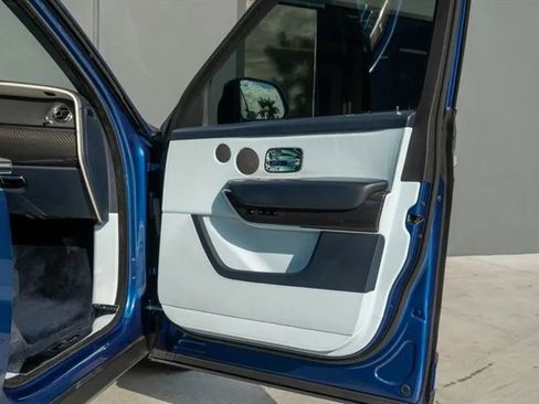 Used 2021 Rolls-Royce Cullinan Black Badge image 49