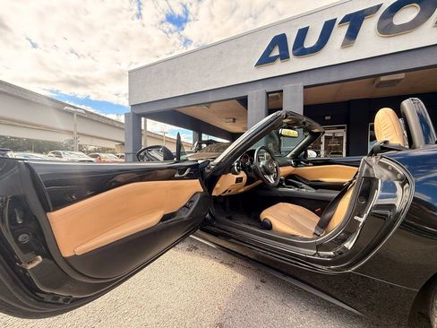 Used 2016 MAZDA MX-5 Miata Grand Touring image 30