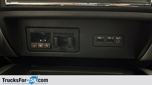 Used 2019 Nissan Titan PRO-4X w/ Pro-4x Utility Package AWD/4WD image 28