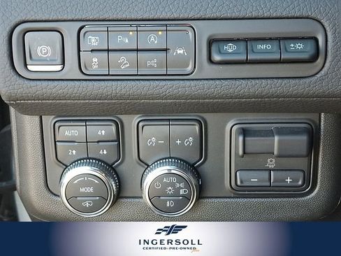 Used 2024 GMC Yukon Denali w/ Advanced Technology Package image 28