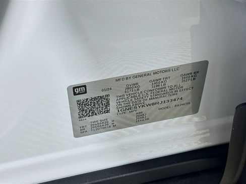 Used 2024 Chevrolet Traverse RS image 40