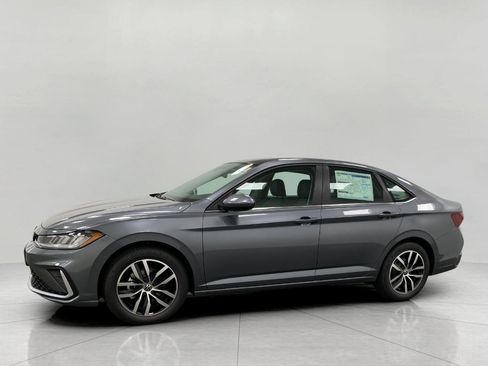 New 2025 Volkswagen Jetta SE image 7