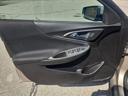 Used 2024 Chevrolet Malibu LS FWD image 21