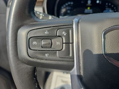 Used 2022 GMC Yukon XL SLE w/ Gmc Pro Safety Plus Package image 17