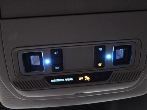 Used 2023 Ford Explorer XLT image 58