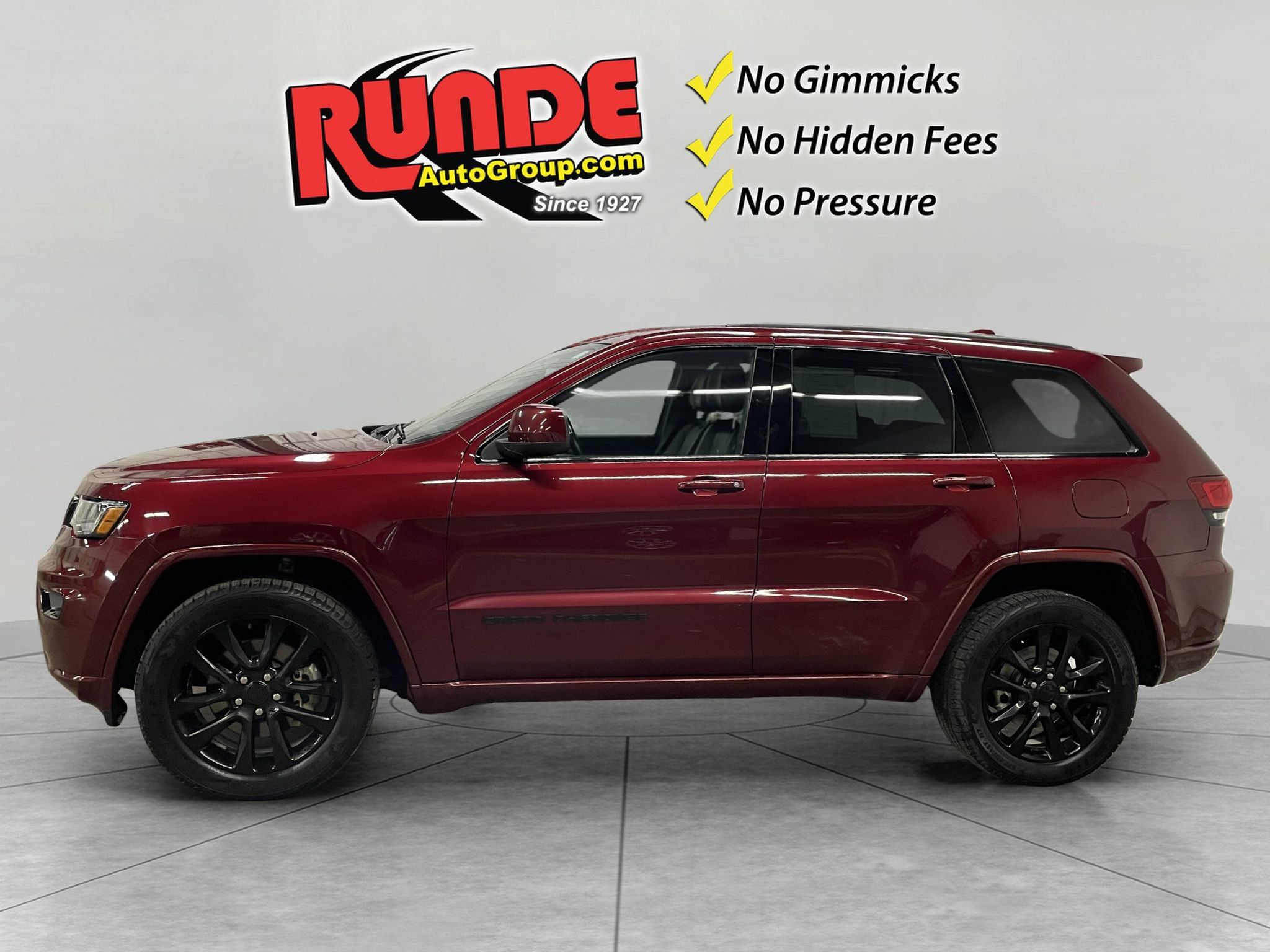 Used 2021 Jeep Grand Cherokee Laredo X AWD/4WD image 2