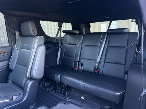 Used 2023 Cadillac Escalade ESV Premium Luxury w/ Performance Package AWD/4WD image 14