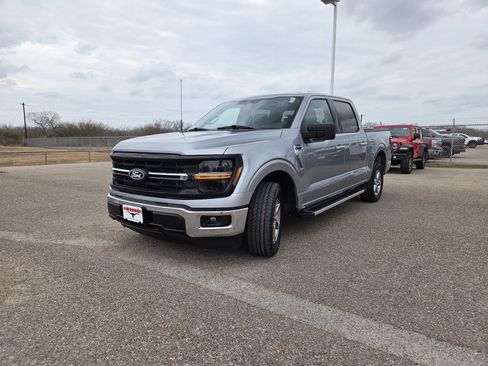 Used 2025 Ford F150 XLT w/ Equipment Group 301A Standard image 3