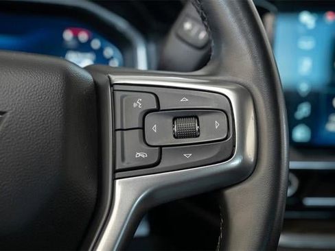 Used 2024 Chevrolet Silverado 3500 LT image 31