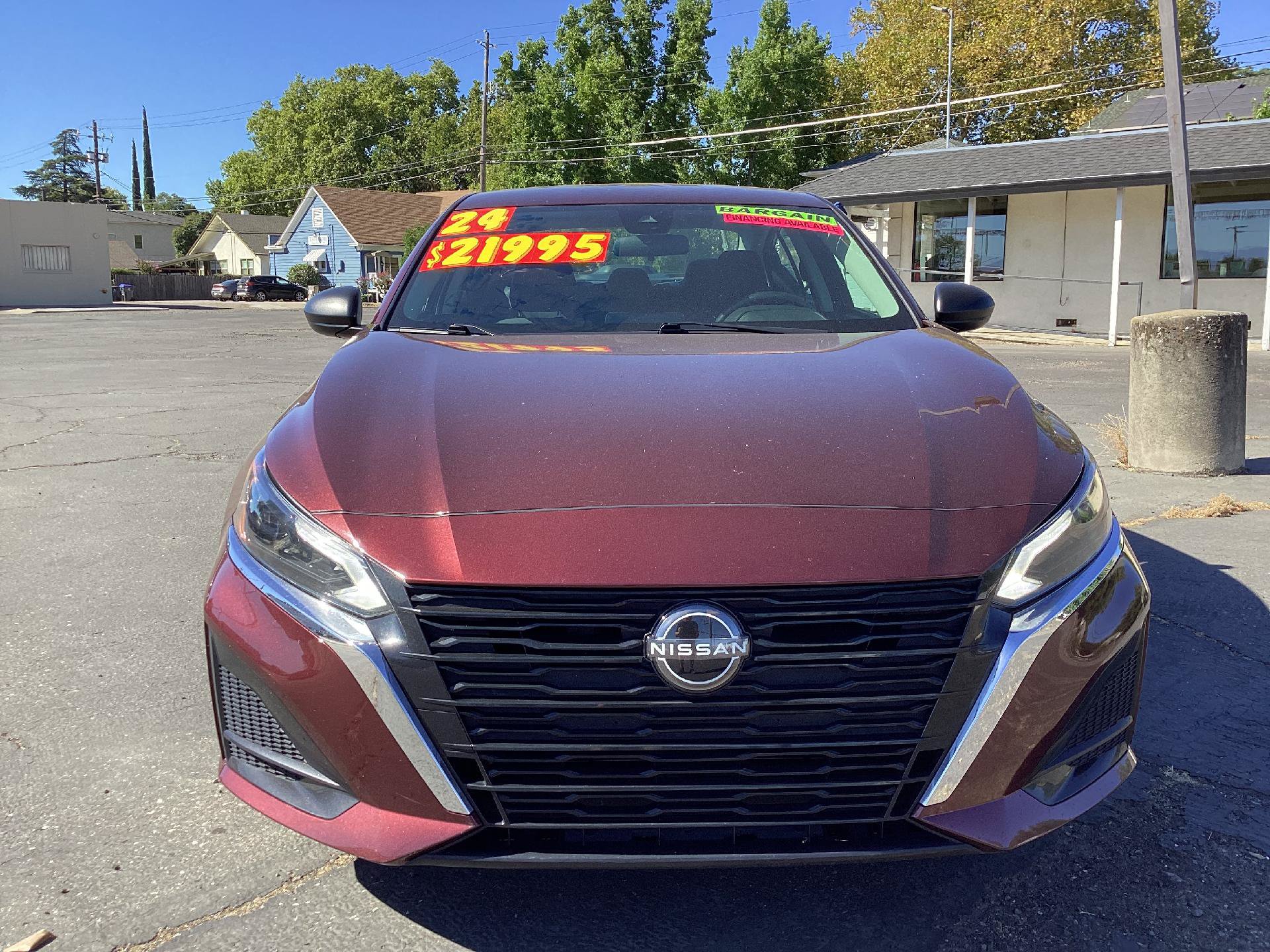 Used 2024 Nissan Altima 2.5 SV FWD image 4